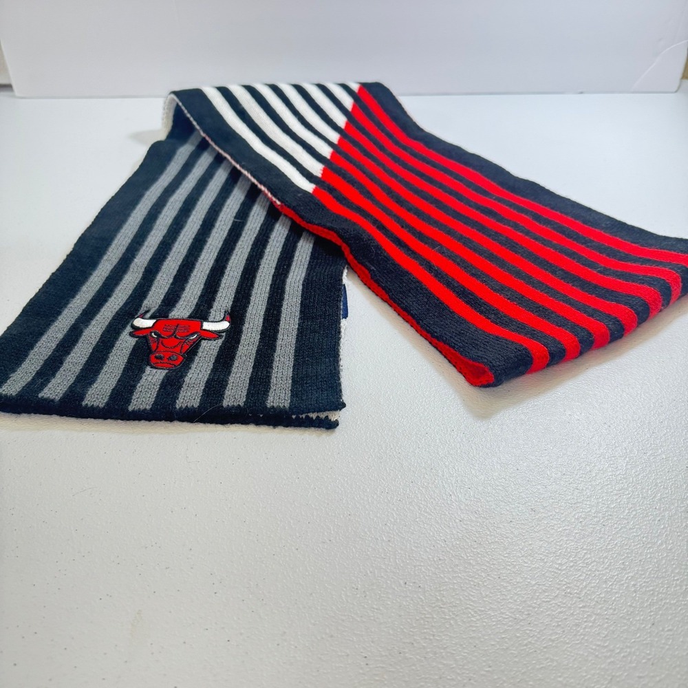 Chicago Bulls NBA Ultra Game Knit Scarf Red Black Gray Stripes One size fit all